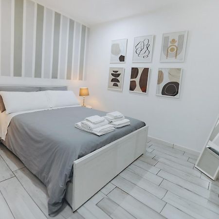 Bnb Quartieri 33 Napoli Dış mekan fotoğraf