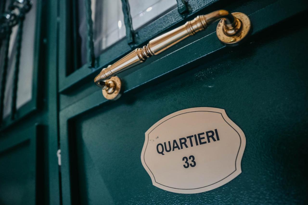 Bnb Quartieri 33 Napoli Dış mekan fotoğraf