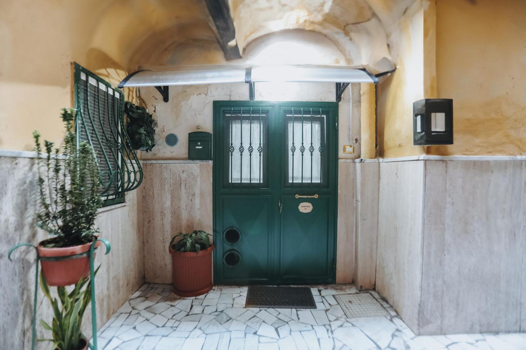 Bnb Quartieri 33 Napoli Dış mekan fotoğraf